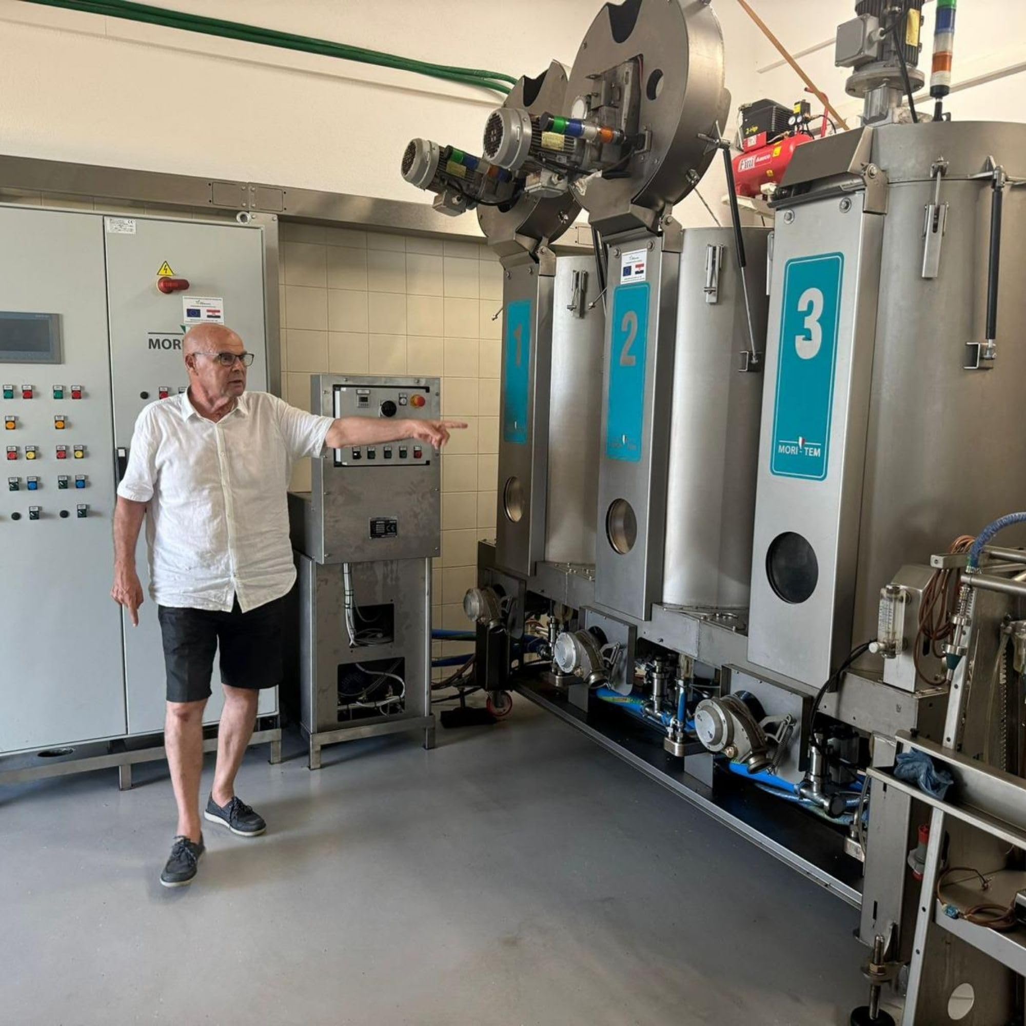 Cipressena Blend. Medium-Strong Polyphenol (1100mg/kg) 2025, Croatian, Organic, Early Harvest, Gold Award-Winning Extra Virgin Olive Oil – 500ml